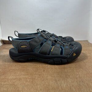 Keen Newport H2 Men Size 9.5 Bungee Cord Hiking Water Slingback Sandals
